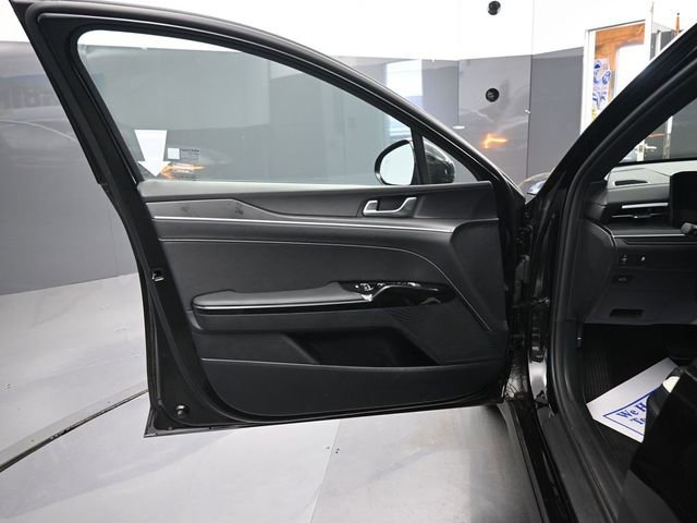 Used 2025 Kia K5 GT-Line image 9