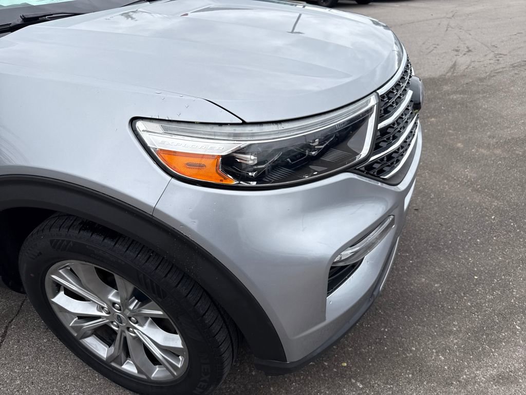 Used 2020 Ford Explorer XLT w/ Equipment Group 202A AWD/4WD image 44
