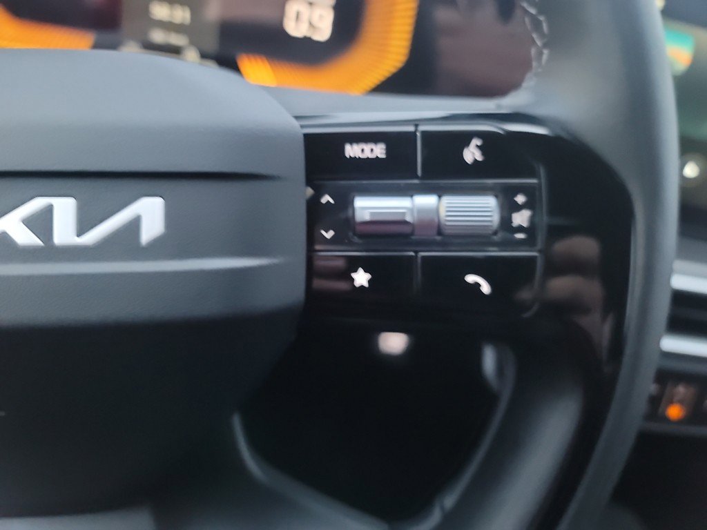 New 2026 Kia Sorento S image 12