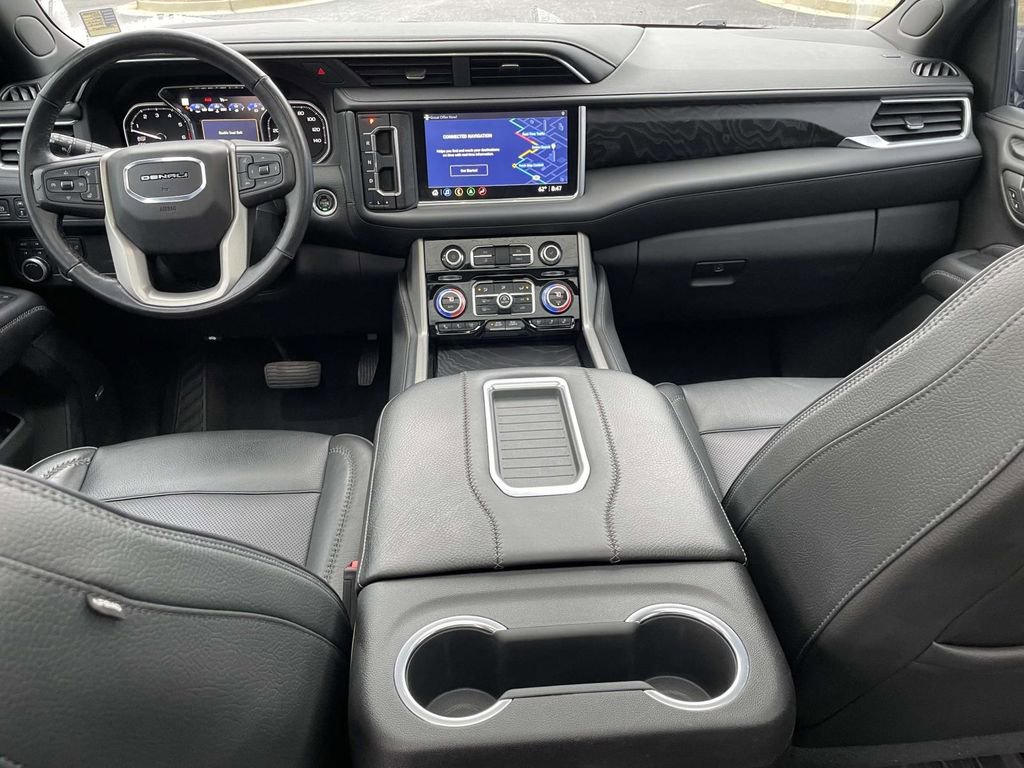 Used 2021 GMC Yukon Denali w/ Denali Premium Package image 15