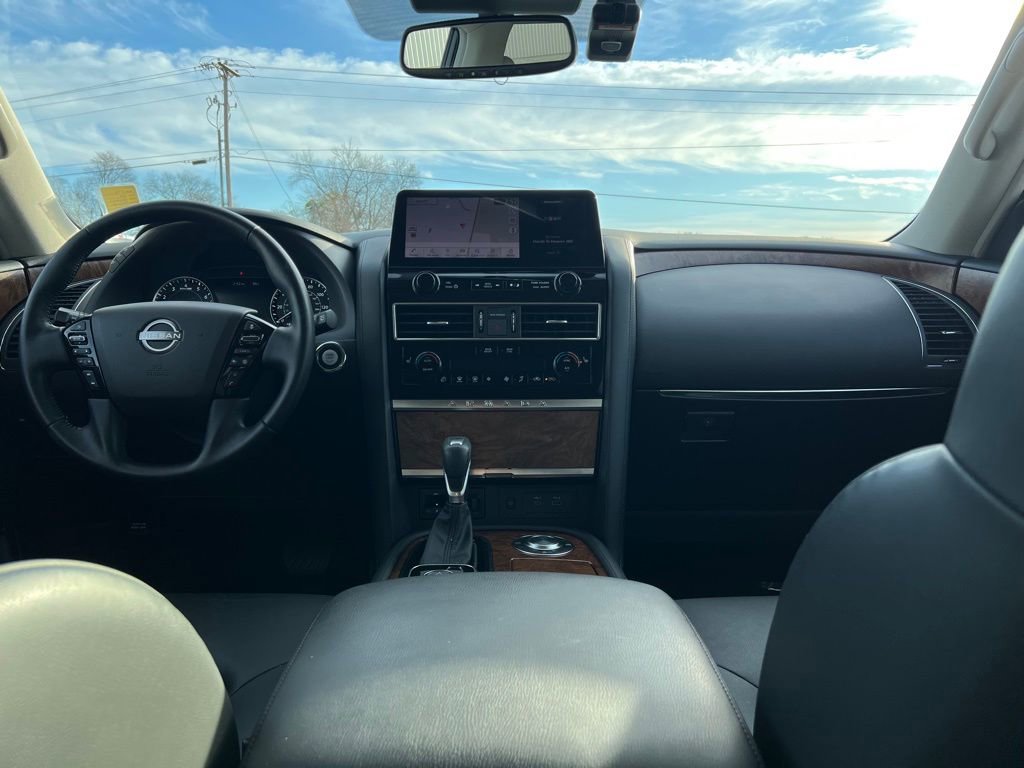 Used 2024 Nissan Armada SL w/ Captain's Chairs Package image 17