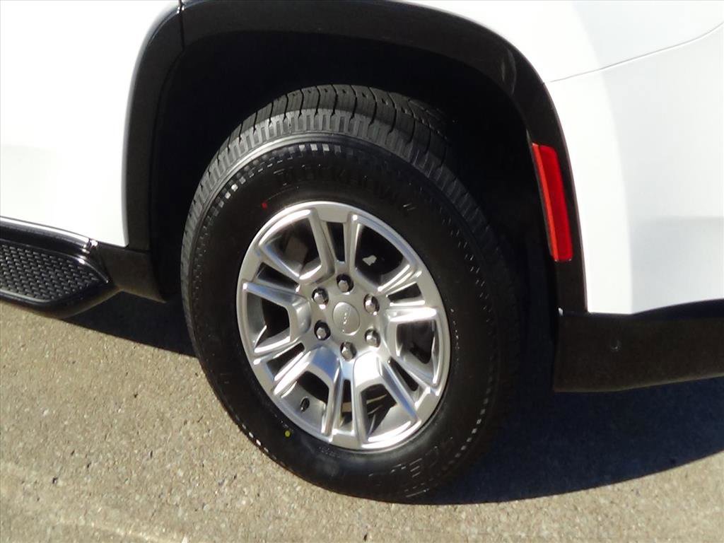 Certified 2024 Jeep Wagoneer 4WD w/ Convenience Group I image 9