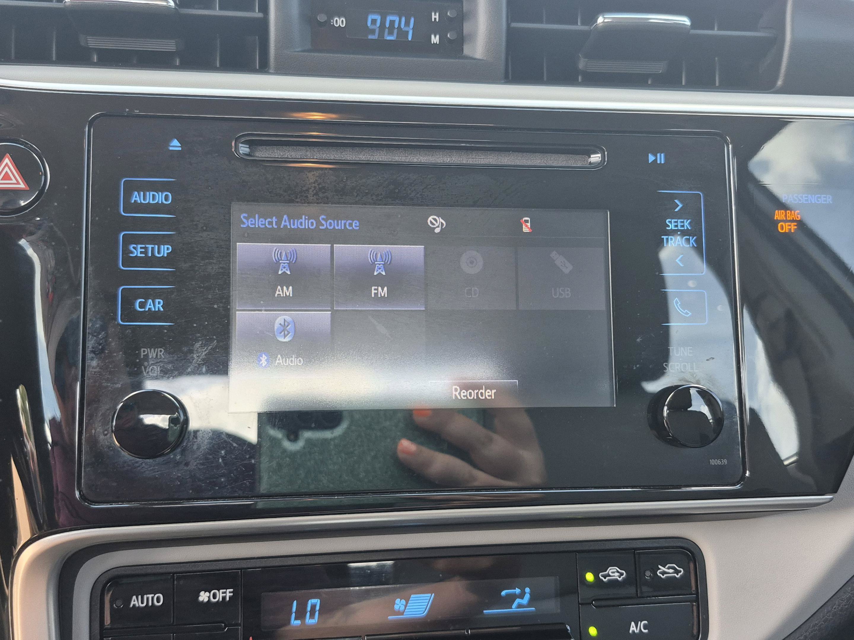 Used 2019 Toyota Corolla LE FWD image 24