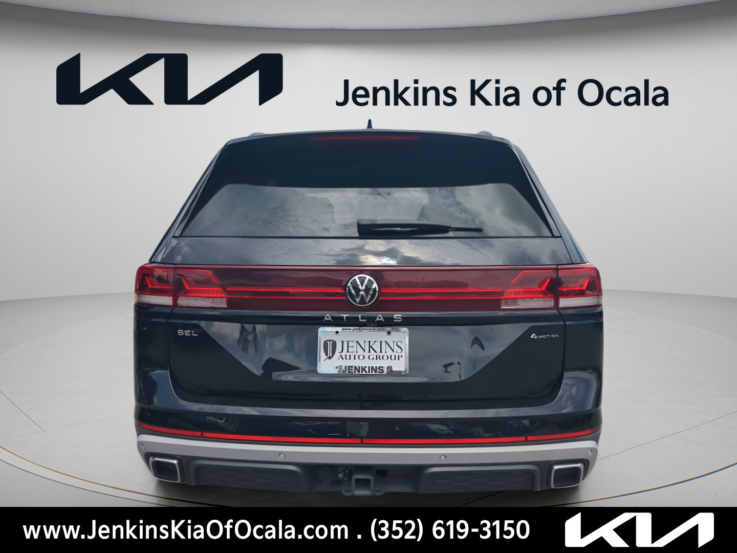 Used 2024 Volkswagen Atlas Peak Edition SEL AWD/4WD image 4