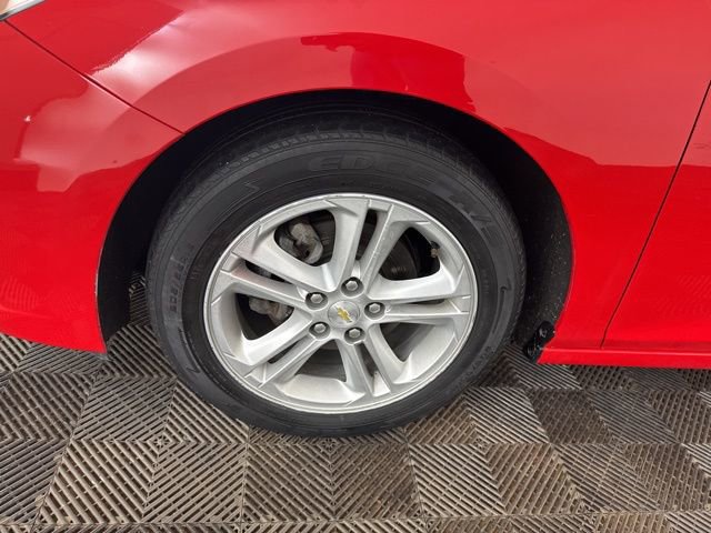 Used 2018 Chevrolet Cruze LT image 28