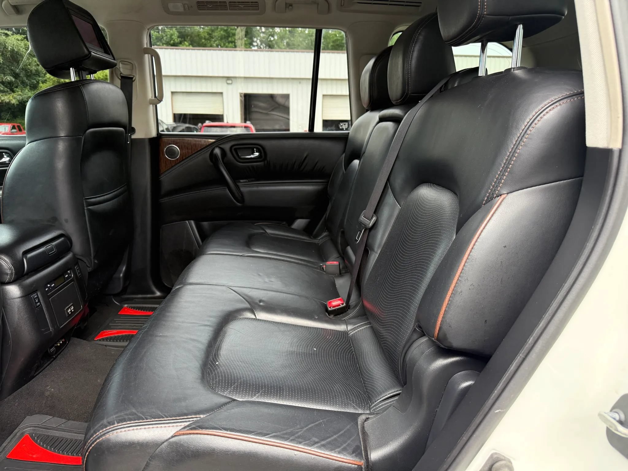 Used 2017 Nissan Armada Platinum RWD image 21