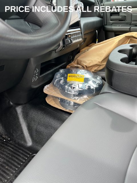 New 2026 RAM 5500 Tradesman AWD/4WD image 9
