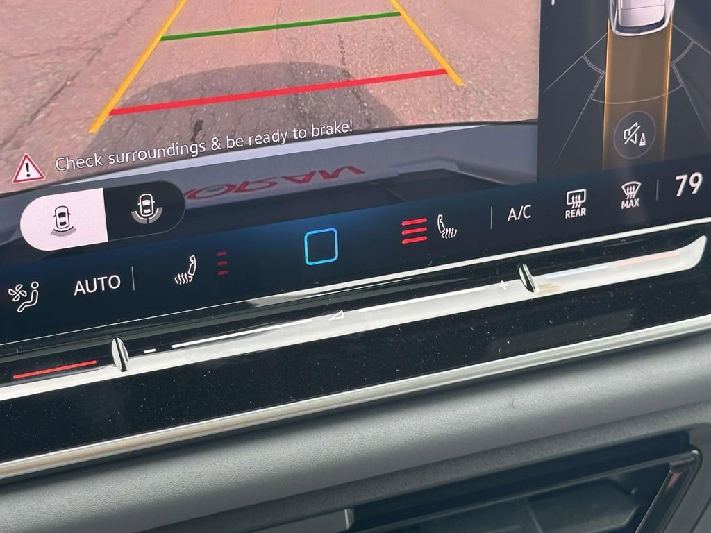 New 2026 Volkswagen Tiguan SE R-Line FWD image 22