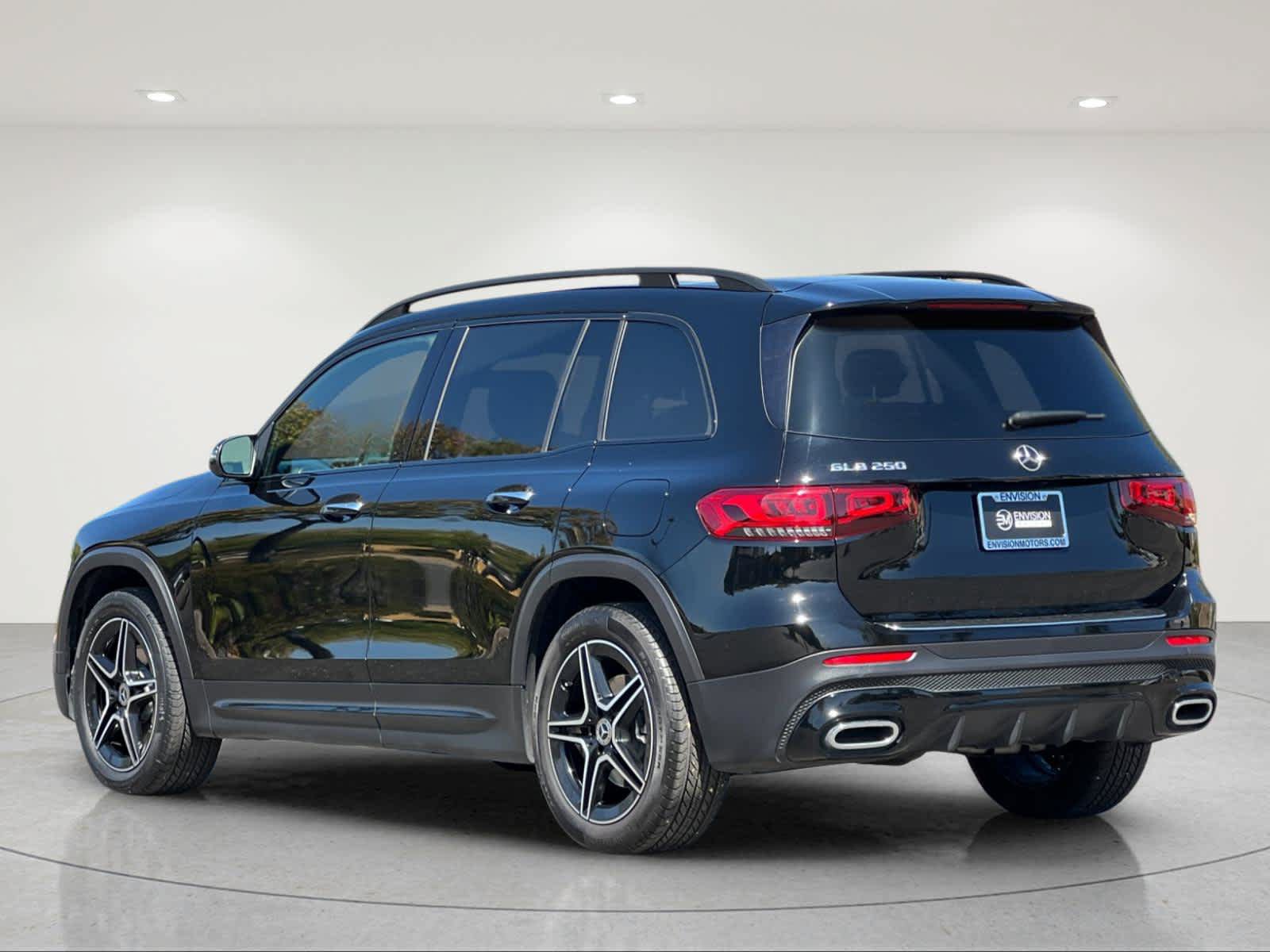 Used 2022 Mercedes-Benz GLB 250 image 3