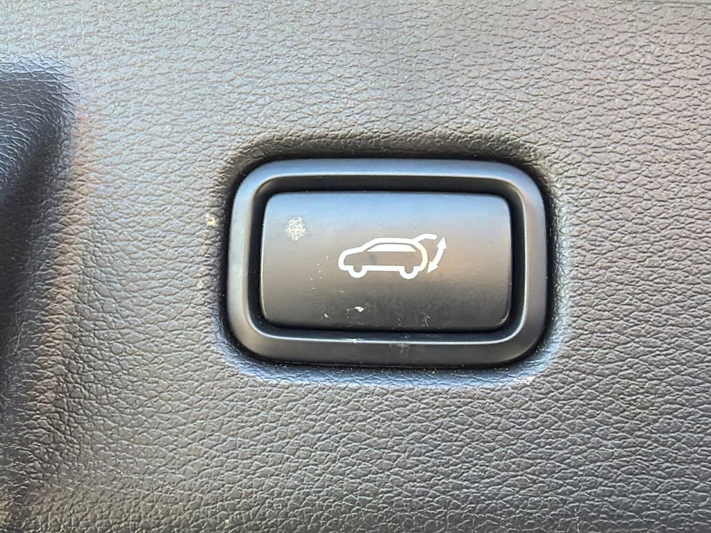 Used 2022 Kia Telluride SX w/ SX Prestige Package AWD/4WD image 19