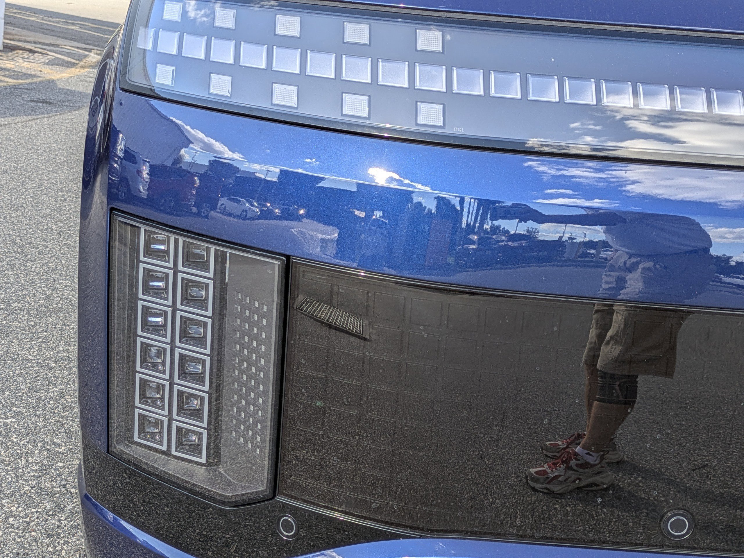 New 2026 Hyundai Ioniq 9 Calligraphy image 13