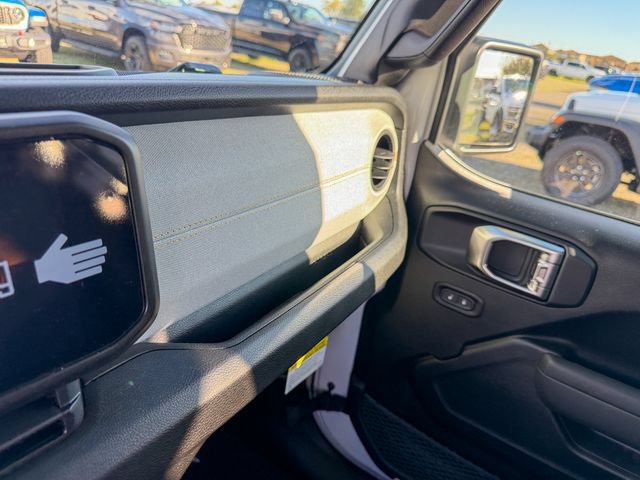 New 2026 Jeep Gladiator Sport AWD/4WD image 23