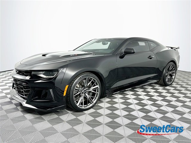 Used 2022 Chevrolet Camaro ZL1 image 3
