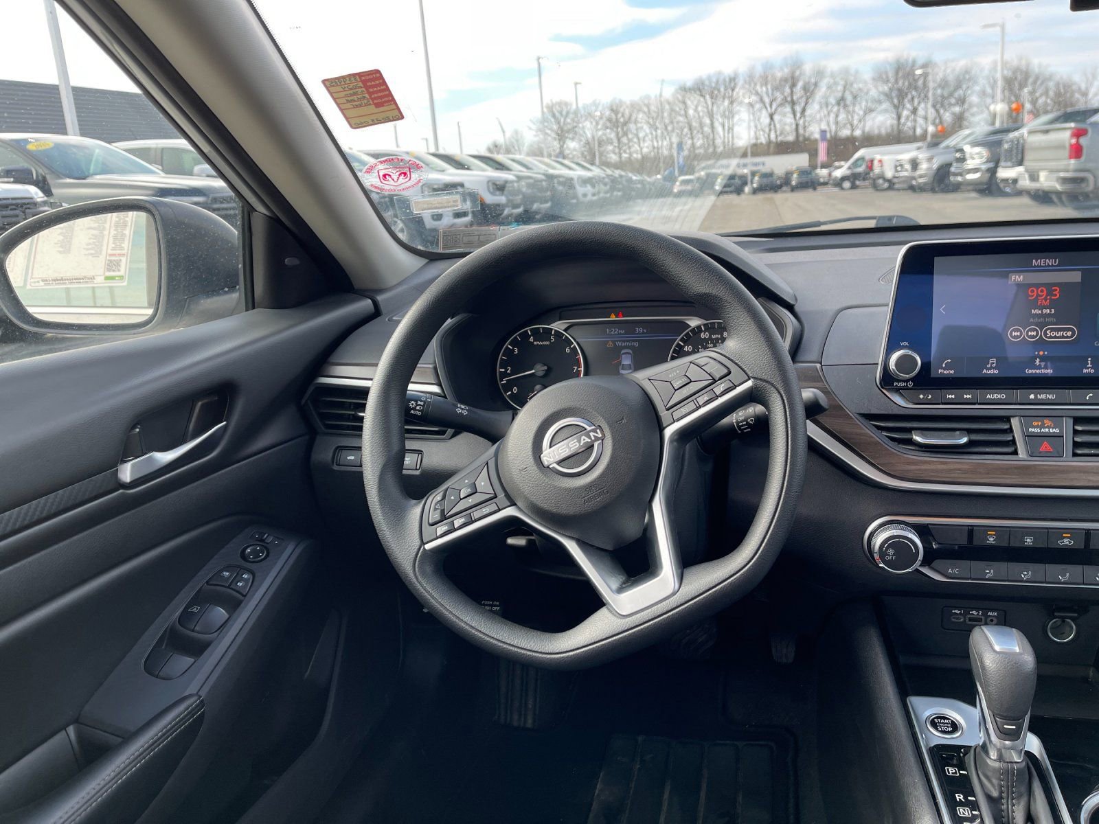 Used 2024 Nissan Altima 2.5 SV image 16