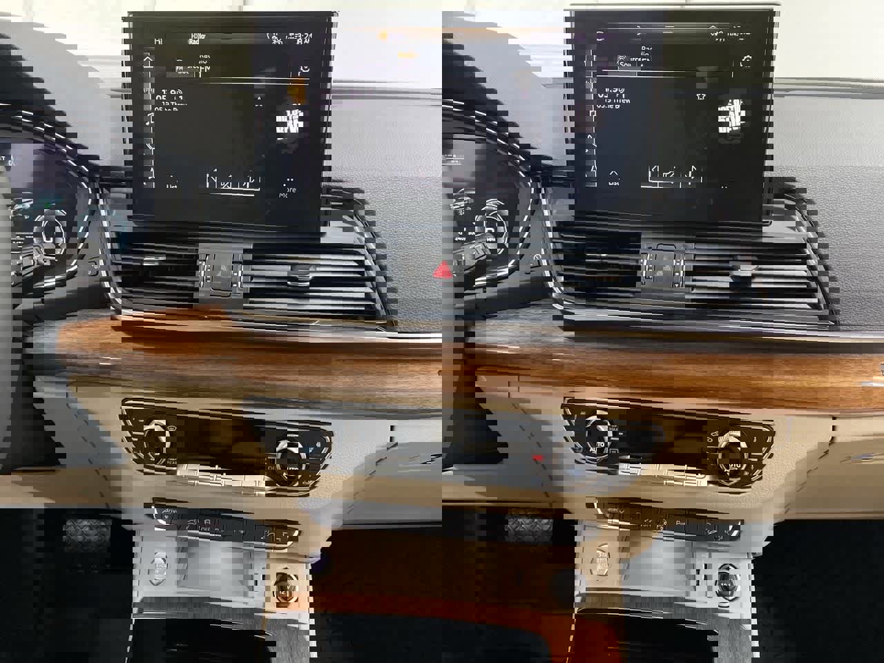 Used 2022 Audi Q5 e Prestige image 25