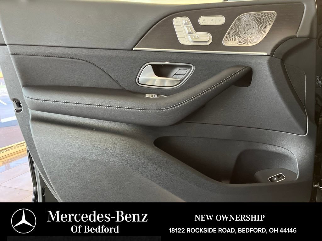 Used 2026 Mercedes-Benz GLS 450 4MATIC image 11