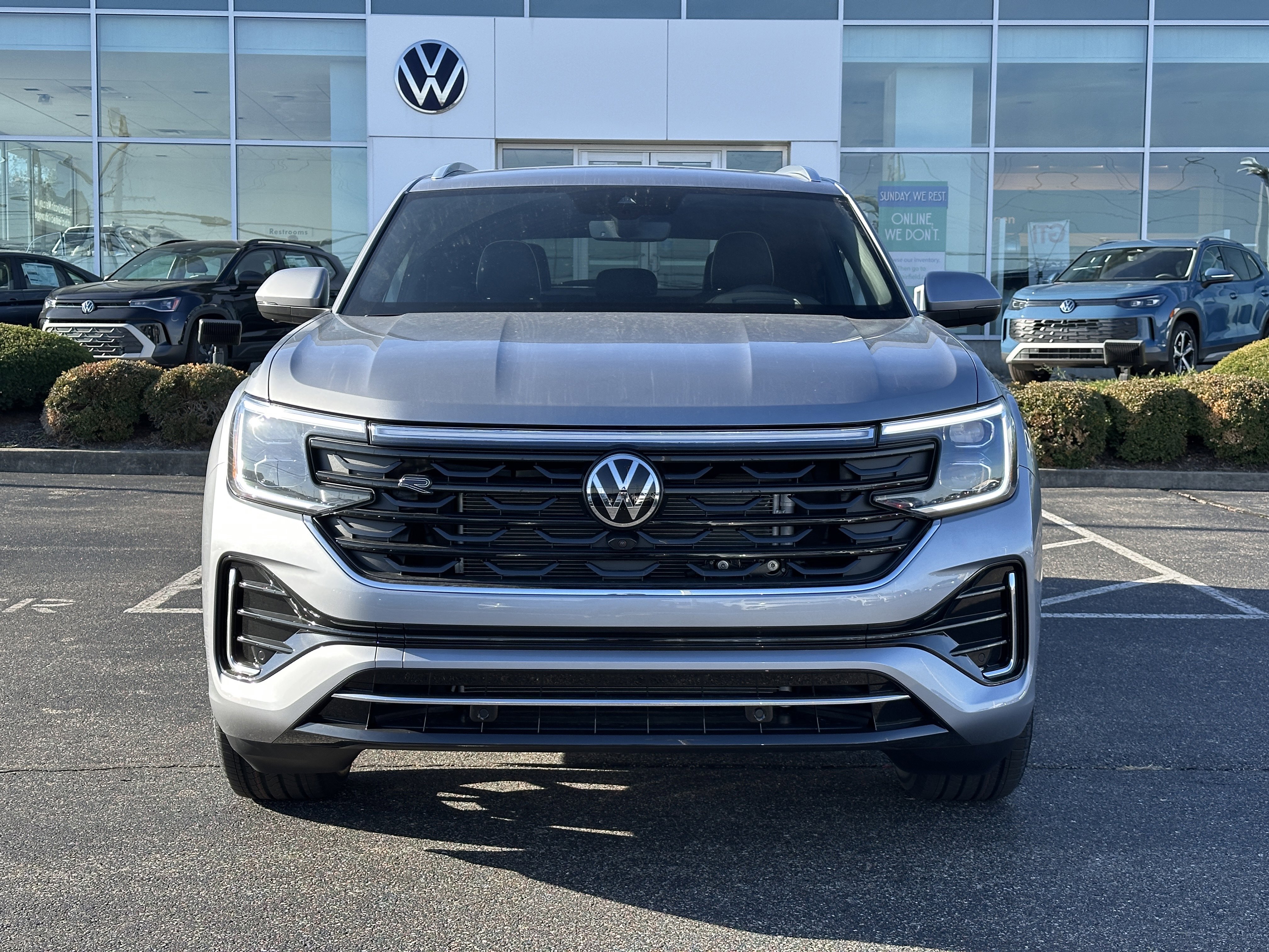 New 2026 Volkswagen Atlas Cross Sport SEL Premium R-Line image 2