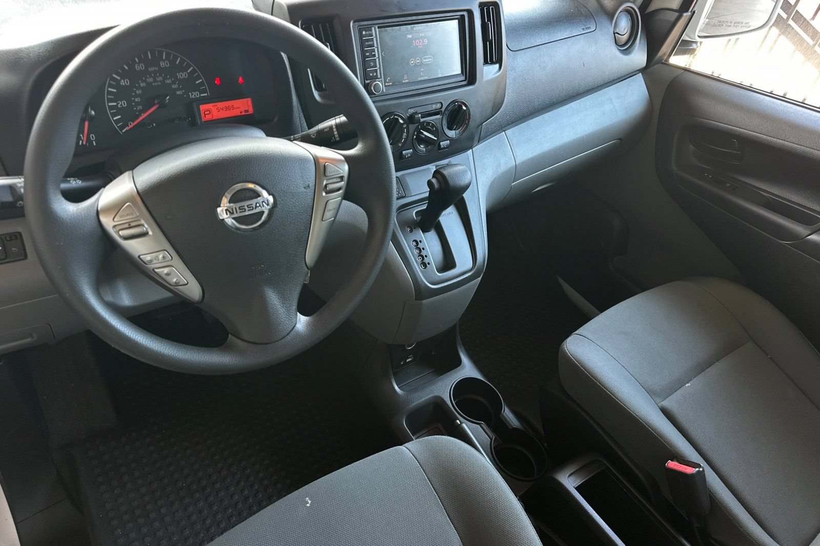 Used 2020 Nissan NV200 SV FWD image 12