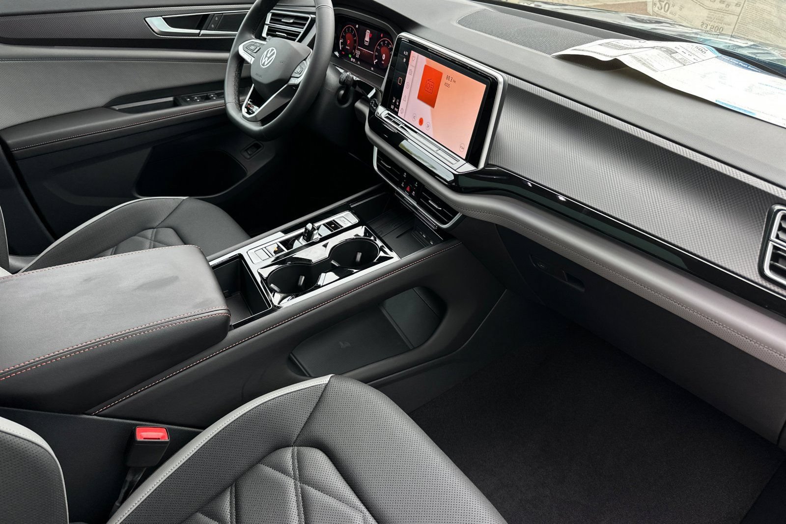 New 2025 Volkswagen Atlas Peak Edition SE AWD/4WD image 17