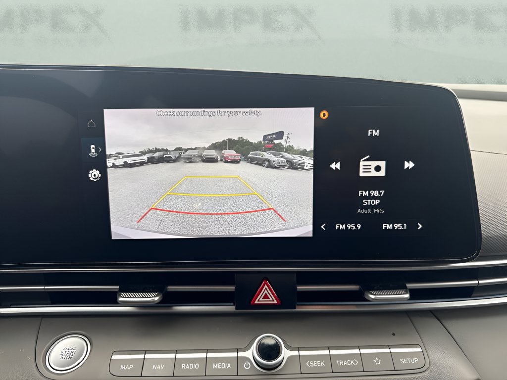 Used 2025 Hyundai Elantra SEL FWD image 20