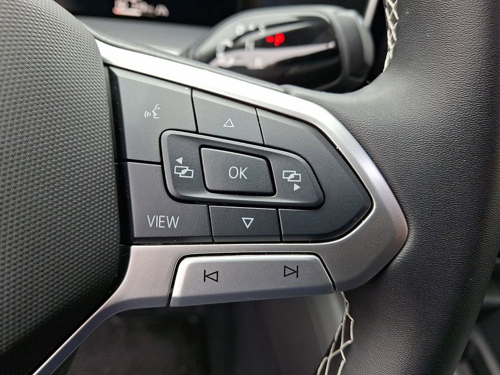 Used 2025 Volkswagen Tiguan S image 18