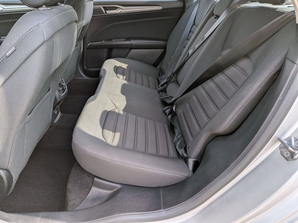 Used 2019 Ford Fusion SE AWD/4WD image 28