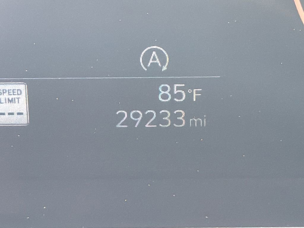 Used 2024 Hyundai Kona SE image 27