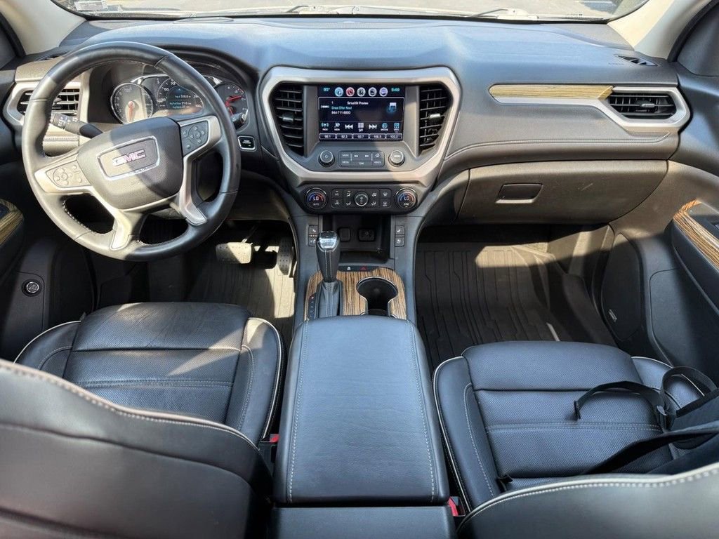 Used 2017 GMC Acadia Denali w/ Technology Package image 12