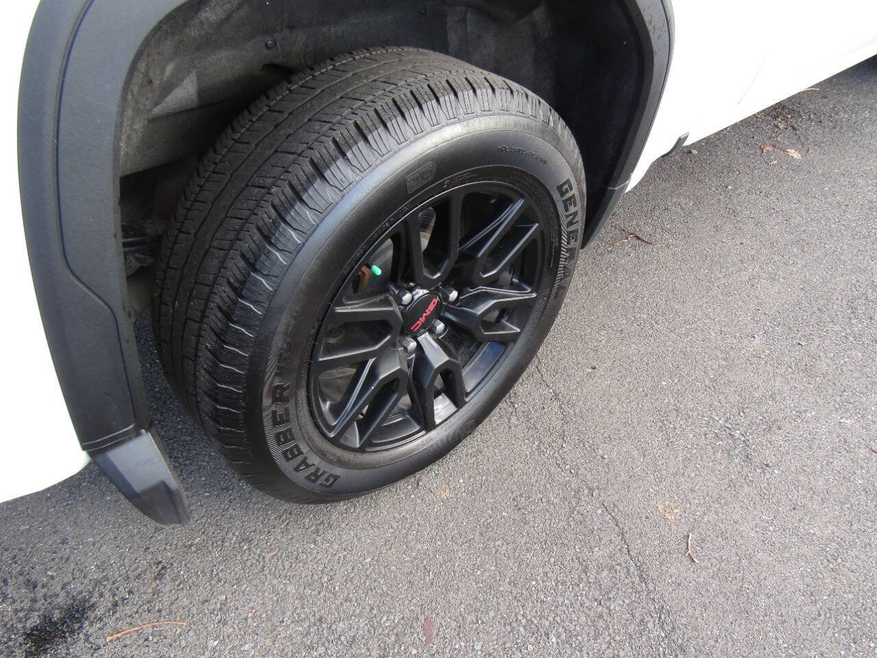 Used 2024 GMC Sierra 1500 Pro w/ Graphite Edition AWD/4WD image 42
