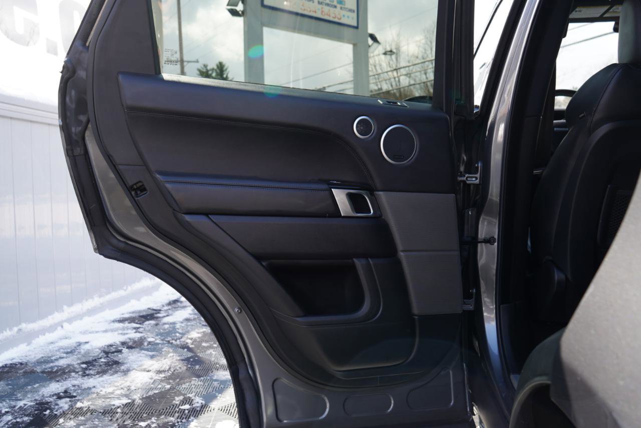 Used 2016 Land Rover Range Rover Sport HSE image 43