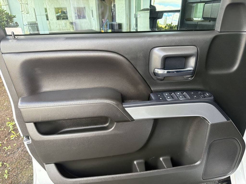 Certified 2018 Chevrolet Silverado 1500 LT w/ All Star Edition AWD/4WD image 22