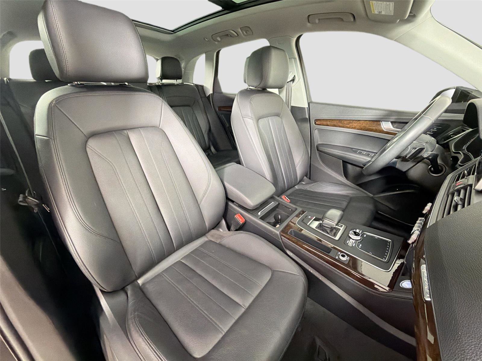 Used 2020 Audi Q5 2.0T Premium Plus AWD/4WD image 28
