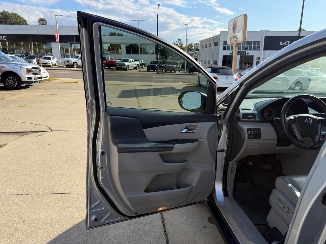 Used 2014 Honda Odyssey EX-L image 26