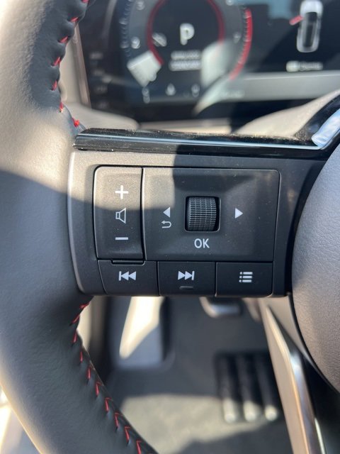 New 2026 Nissan Kicks SR image 12