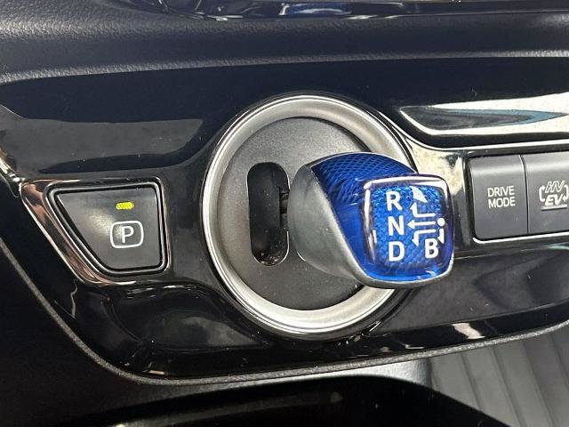 Used 2020 Toyota Prius Prime Limited FWD image 25