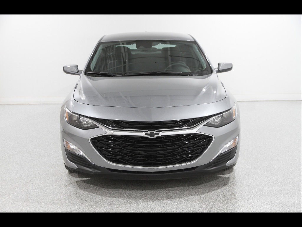 Used 2024 Chevrolet Malibu RS FWD image 2