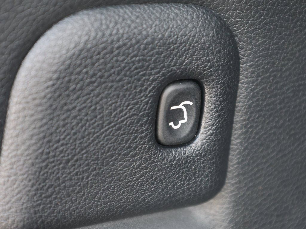 Used 2021 Jeep Grand Cherokee Laredo X image 9