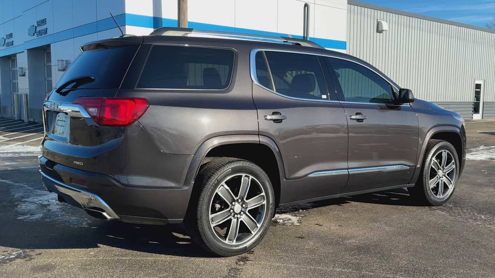 Certified 2019 GMC Acadia Denali image 2