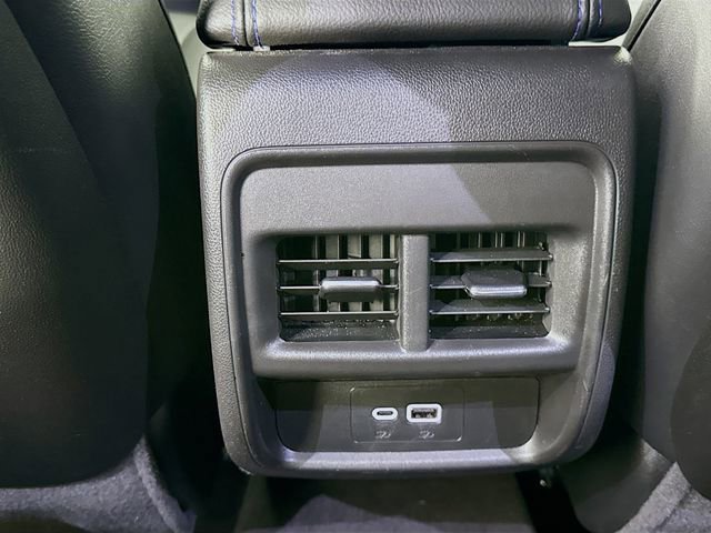 Used 2024 Cadillac XT4 Sport w/ Technology Package image 25