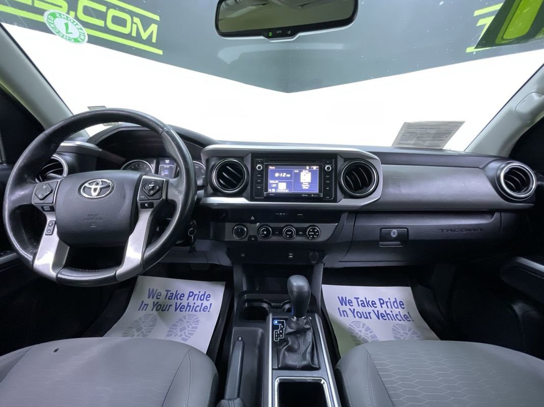 Used 2017 Toyota Tacoma SR5 image 19