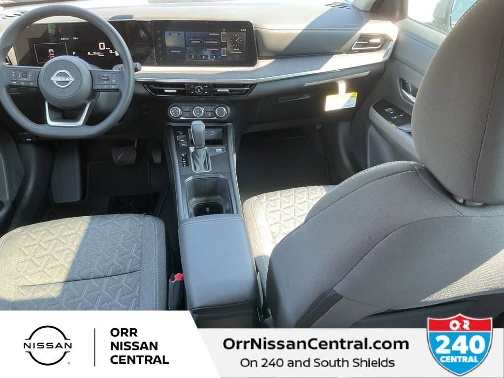 New 2025 Nissan Kicks SV w/ SV Premium Package image 15