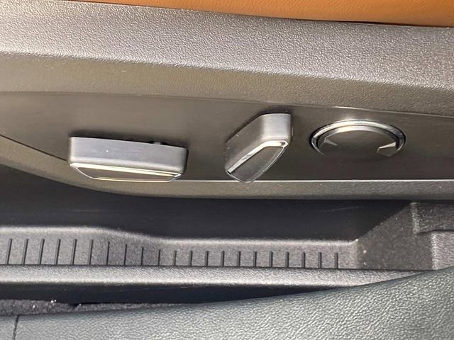 Certified 2023 Lincoln Nautilus Reserve image 15