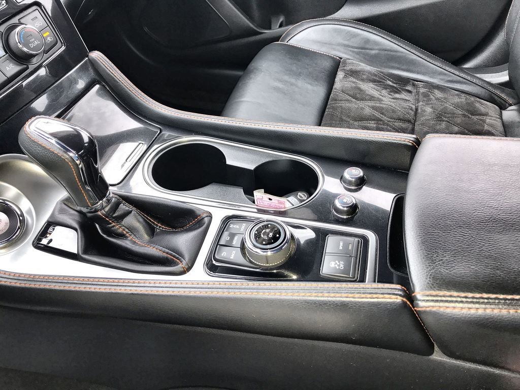 Used 2023 Nissan Maxima SR w/ Sport Mat Group image 21