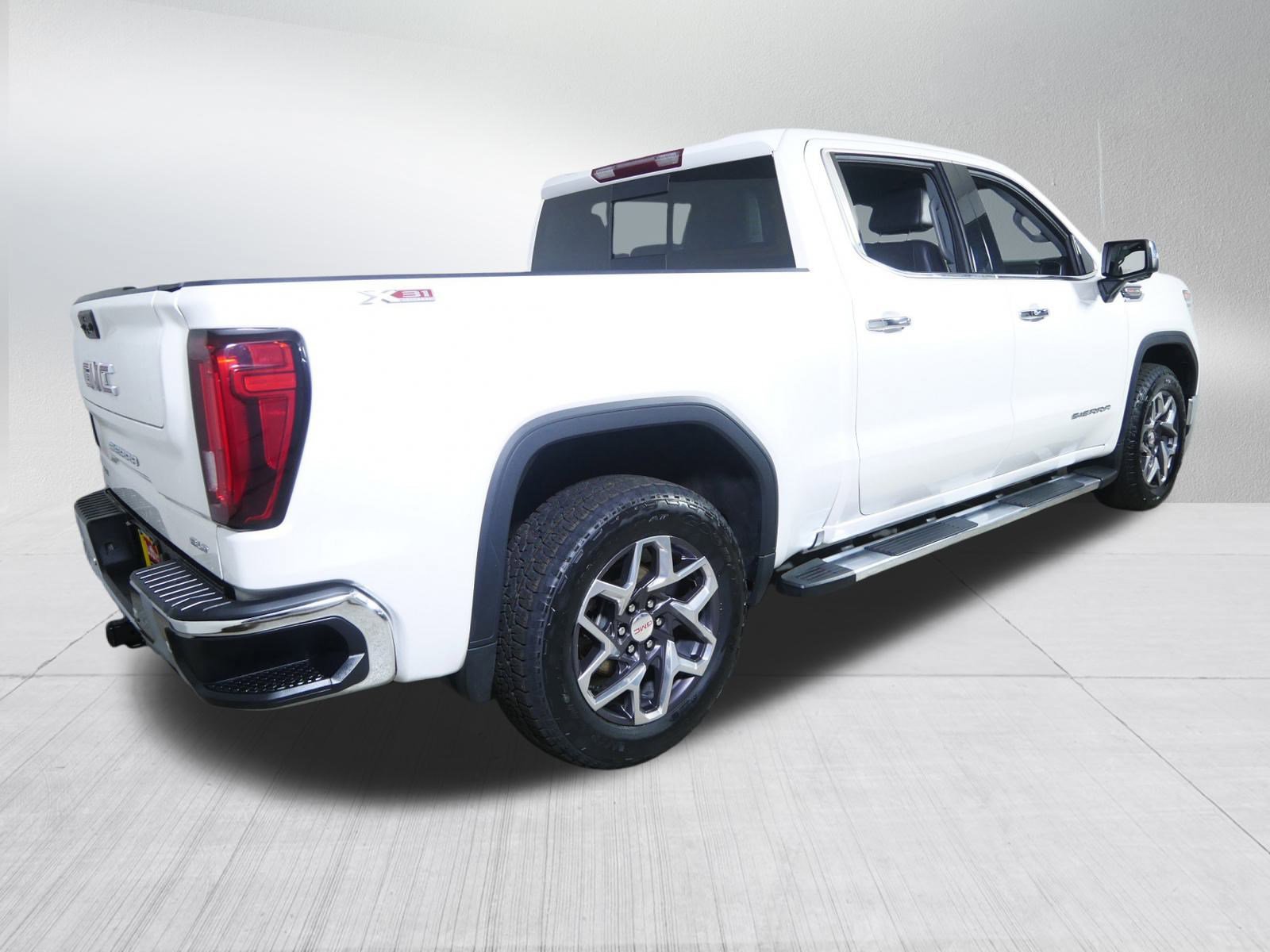 Used 2023 GMC Sierra 1500 SLT w/ SLT Premium Plus Package image 7