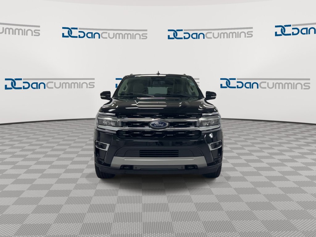 Used 2023 Ford Expedition Limited AWD/4WD image 3