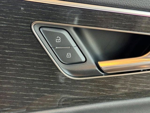New 2026 Audi Q7 3.0T Premium Plus AWD/4WD image 23
