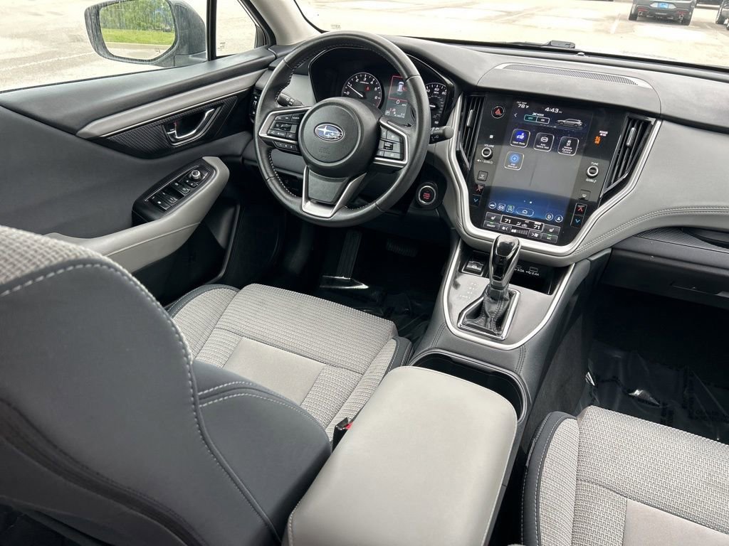 Used 2025 Subaru Outback Premium image 9