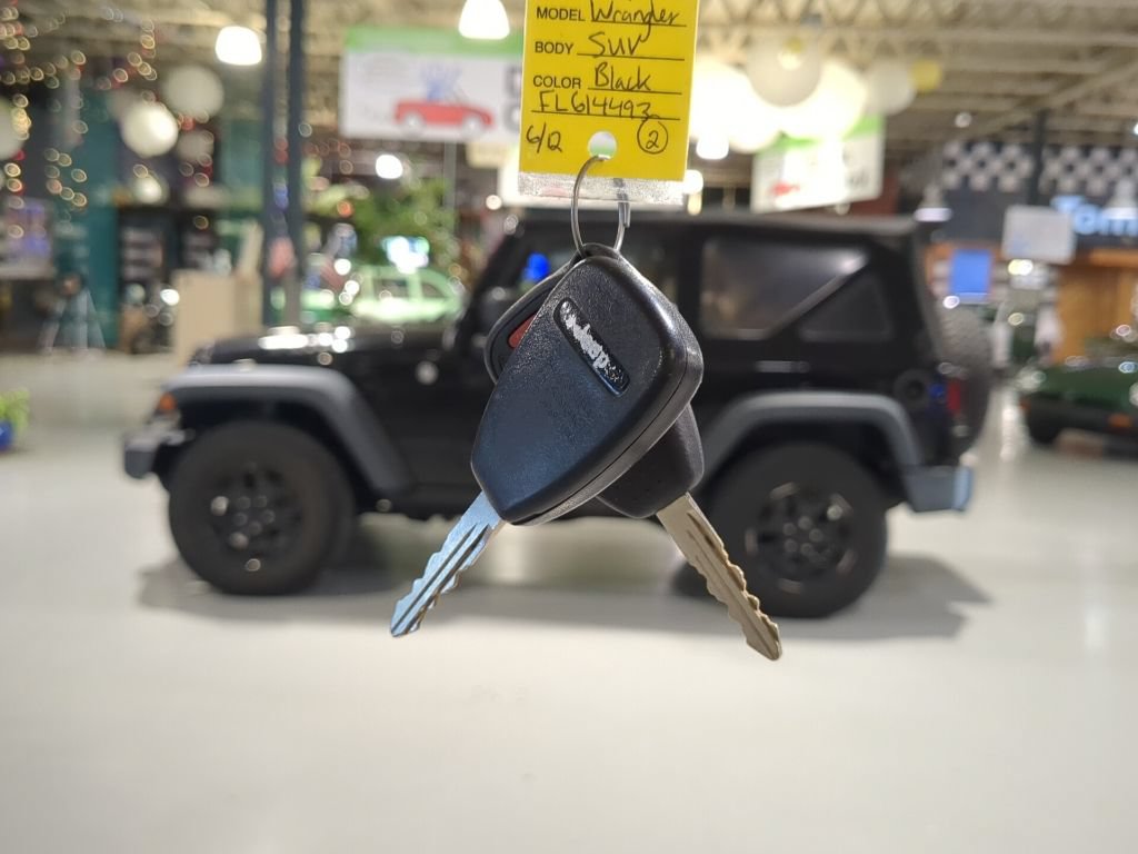 Used 2015 Jeep Wrangler Sport AWD/4WD image 4