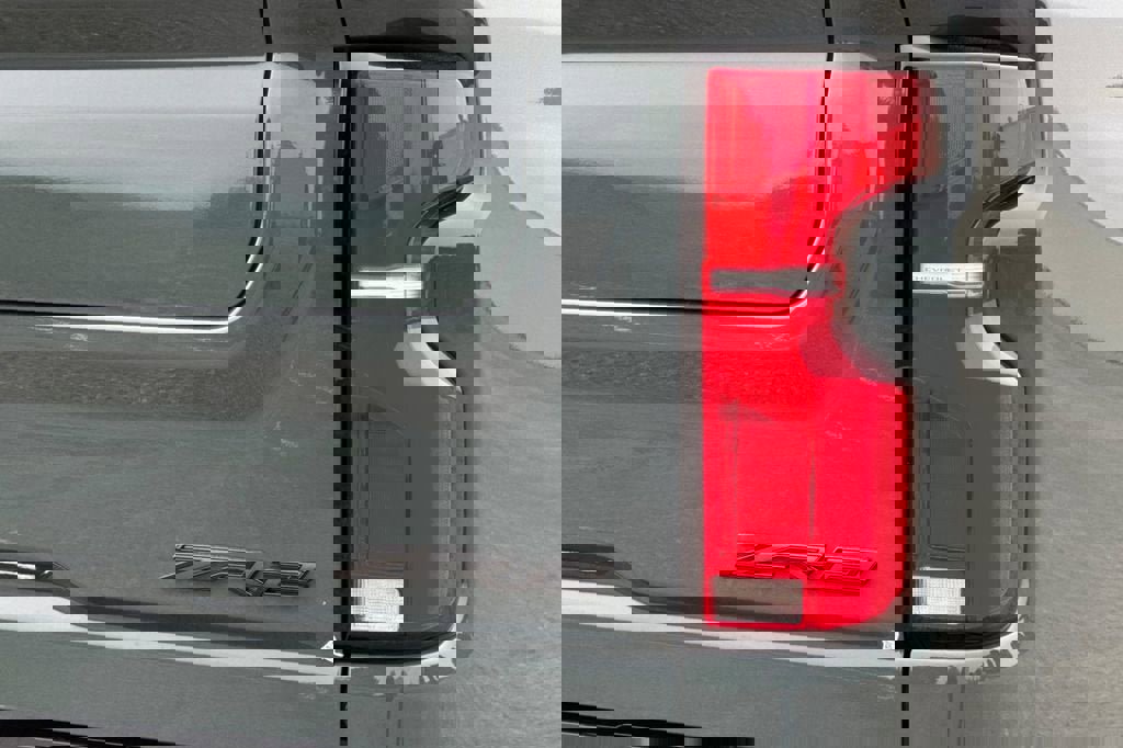 New 2026 Chevrolet Silverado 2500 ZR2 w/ LPO, Dark Essentials Package image 26