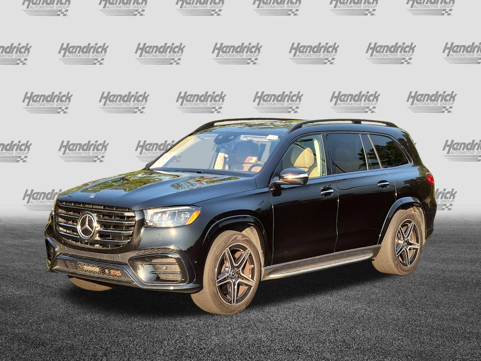 Used 2024 Mercedes-Benz GLS 450 4MATIC image 5